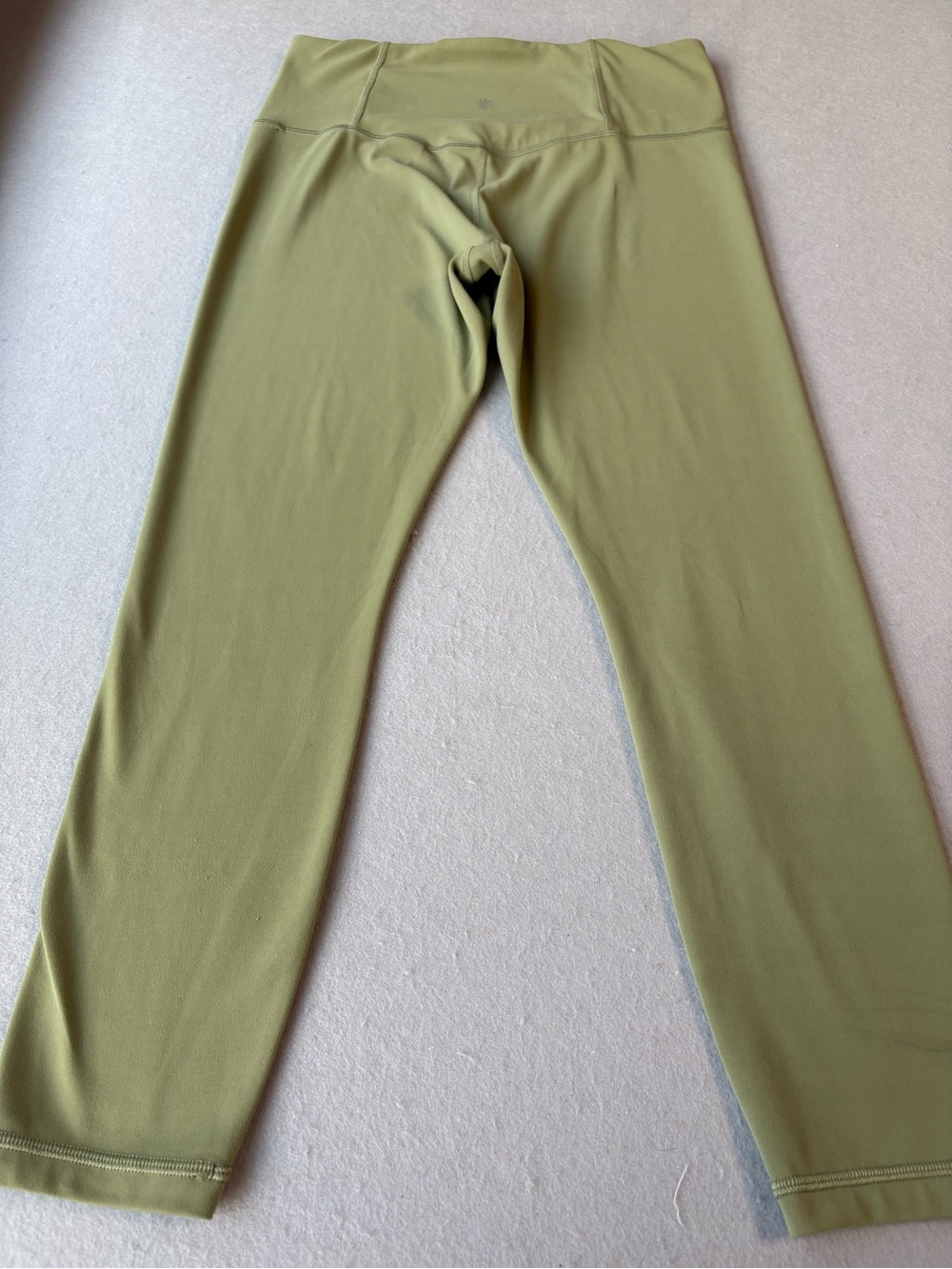 Athleta Ultra High Rise Elation 7/8 Tight Eucalyptus Sage Green Seamless Sz M - Picture 9 of 12